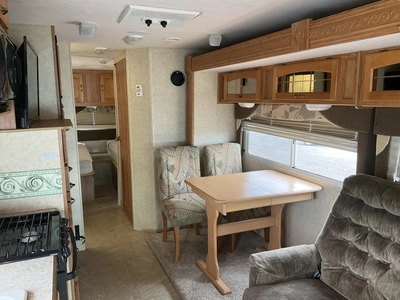 USED 2006 JAYCO GREYHAWK 31