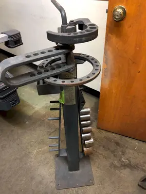 PITTSBURGH COMPACT BENDER. STOCK # 0414421