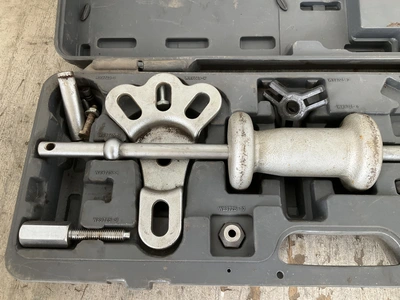 Performance tool slide hammer puller set model W89725