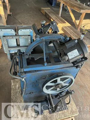 Used ARMSTRONG BANDSAW GRINDER LH Woodworking Grinders British Columbia CA | CAROLINA MACHINERY SALES #1319605