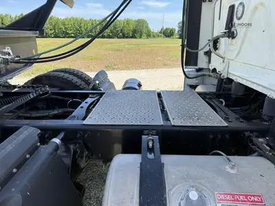 Used 2017 FREIGHTLINER CASCADIA 125 EVOLUTION Conventional trucks Tennessee US | Moore Equipment #1517247