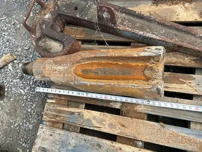 Used AFTERMARKET 9-5/8" CHISEL BIT FOR CABLE TOOL DRILL Other Cutting Tools Pennsylvania US | East West Machinery & Drilling #1417375
