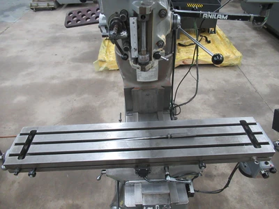 Used 1981 BRIDGEPORT SERIES I Vertical Mills Minnesota US | Machinesused.com #1566285