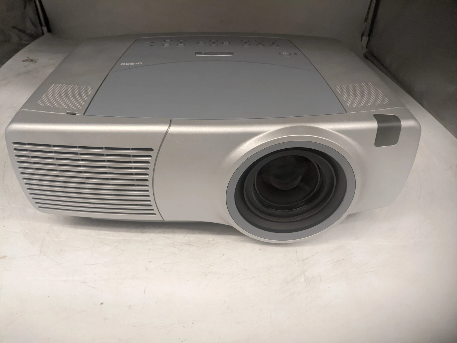 Infocus LP850 Projector