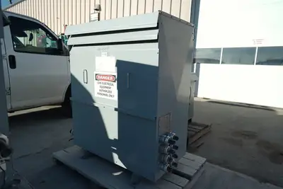 300 KVA - 600V to 208Y-120V 3 Phase Dry-Type Isolation Transformer