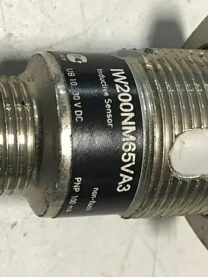 USED WENGLOR IW200NM65VA3
