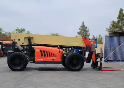 USED 2010 JLG G10-55A