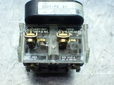 NEW ALLENBRADLEY 800TFX9A1