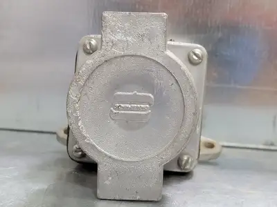 USED CROUSE-HINDS AR331