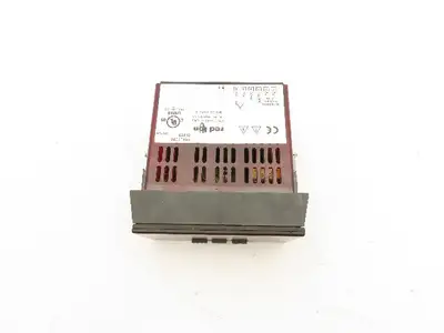 Red Lion PAXLTC00 PLC LED Display Temperature Meter 250V