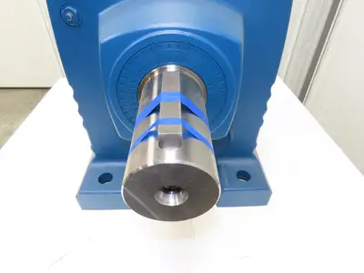 Sew Eurodrive R147 AD6 Inline Helical Gearbox 46.65 Reducer 38 RPM 115100 In-Lb