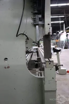USED 1996 ACCURPRESS 713012