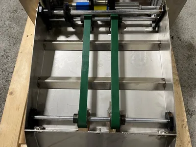 Wrap Around Jar Labeler.