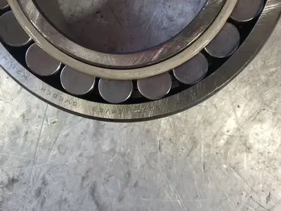 NEW SKF 22226 EK/C3