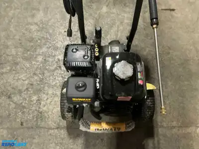 DeWalt 3600 PSI 2.5 GPM Model DXPW61299 Pressure Washer