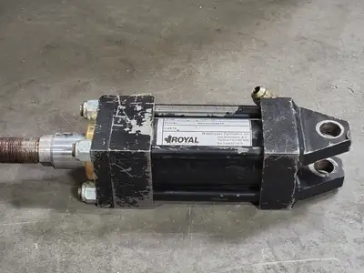 Used ROYAL ELECTRIC H2C2C2A2A1A Parts (Hydraulics and Pneumatics) British Columbia CA | Lenmark #266351