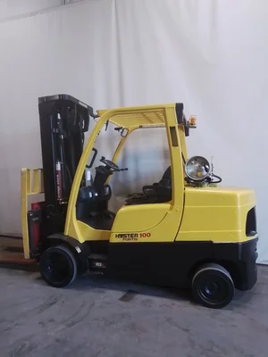 USED 2017 HYSTER S100FT