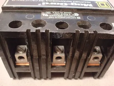 Square D FAL3600311M Mag-Gard Circuit Breaker 3 Amps 600VAC Used