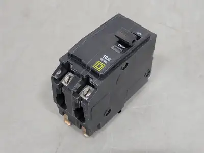 NEW SQUARE D QOB270