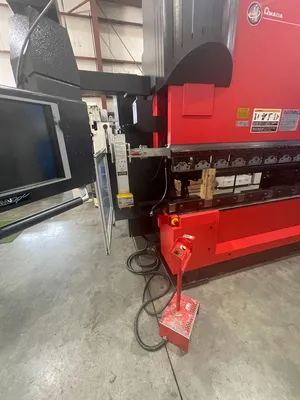 2008 AMADA HDS-1303NT Brakes, Press | Active Machinery Sales, Inc. (10)