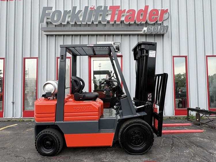 Used TOYOTA 42-5FG25 Misc Forklifts Wisconsin US | Forklifttrader.com #1229392