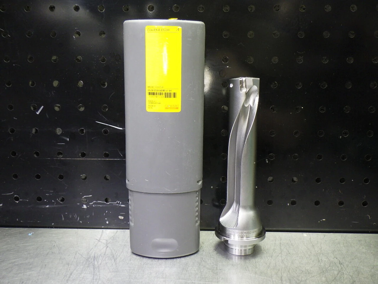 Sandvik MDI32 1.125" Coolant Thru Indexable Drill DS20-D2858DM32-04 (LOC2774B)
