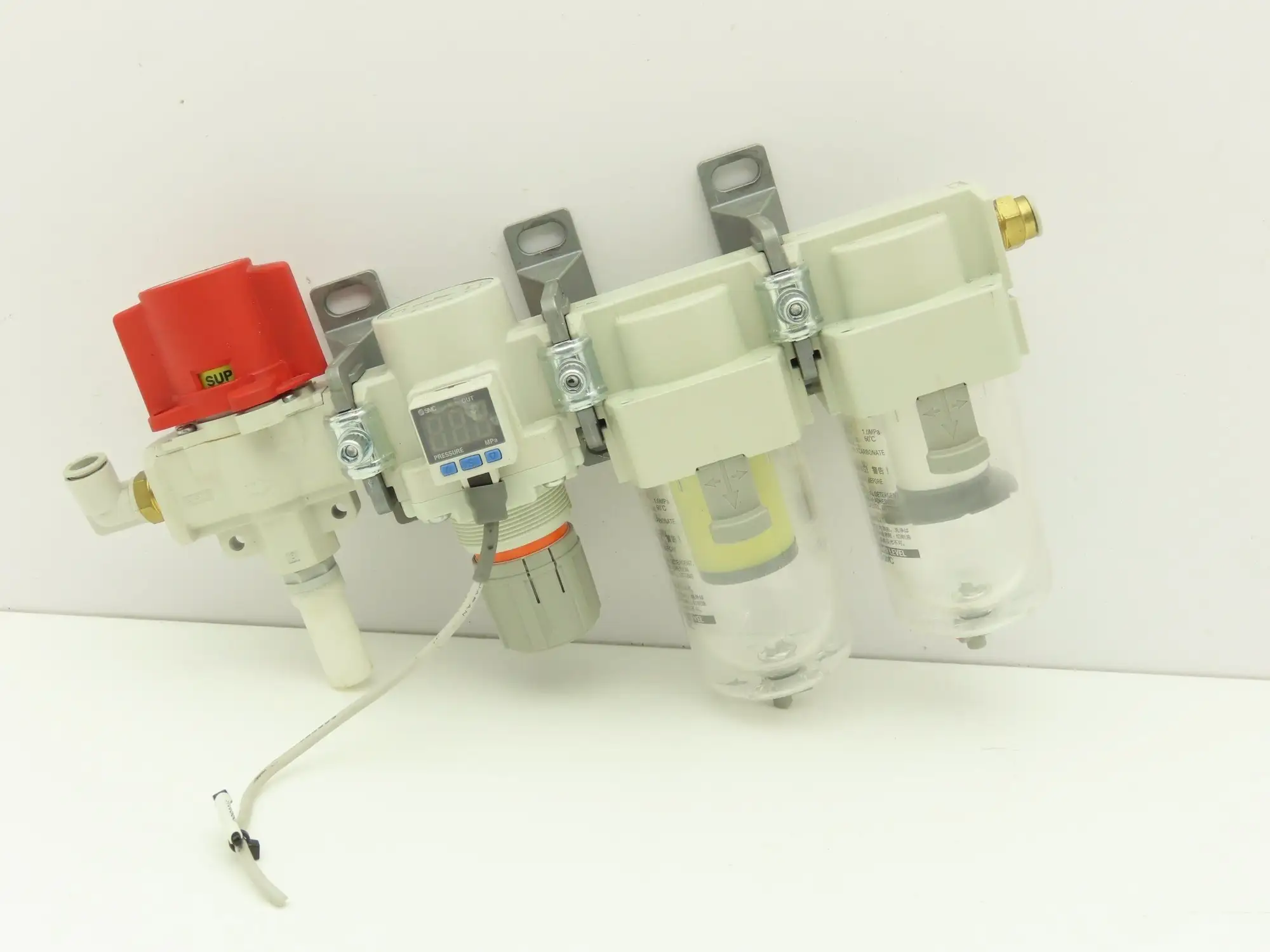 SMC Pneumatic Air Filter Regulator Relief Lubricator Pressure Switch Assembly