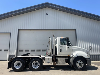 USED 2012 INTERNATIONAL LF667