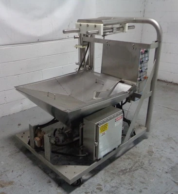 Used 1992 HINDS BOCK ICER Glaze Applicator California US | BakeryEquipment.com #1554618