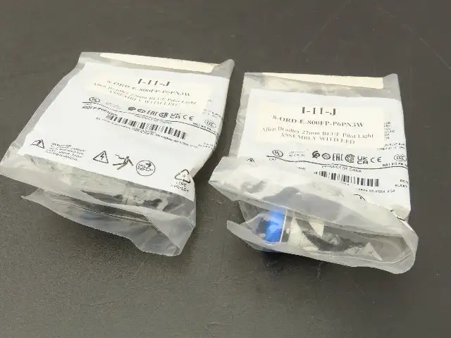 Allen Bradley 800FP-P6PN3W Push Button LED Pilot Light Blue 22.5 mm Lot of 2
