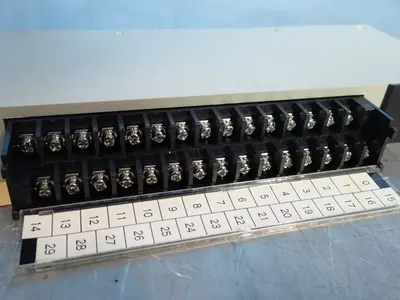 Used OMRON C500AD101 PLC Input & Output Ohio US | HGR 24 #1406484