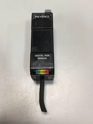 USED KEYENCE CORP CZ-V21P