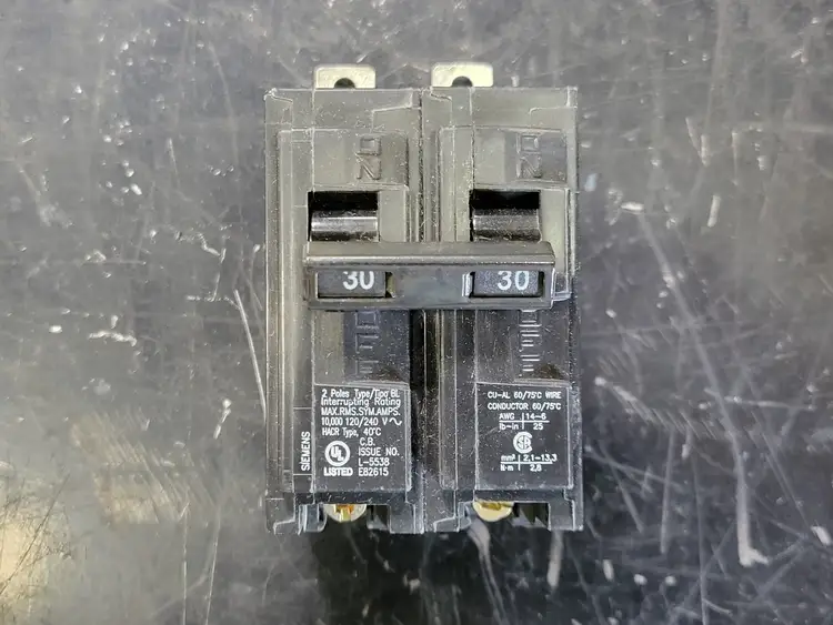 New | in-Stock SIEMENS B230 Switchgears British Columbia CA | Lenmark #241993