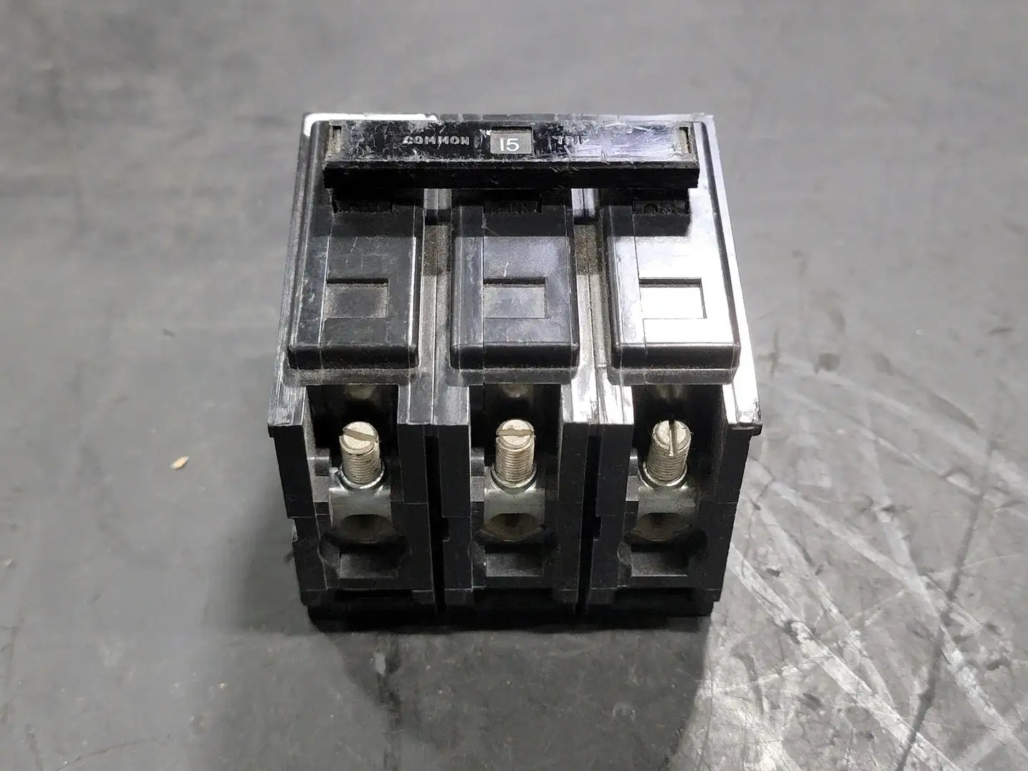USED EATON BAB3015H