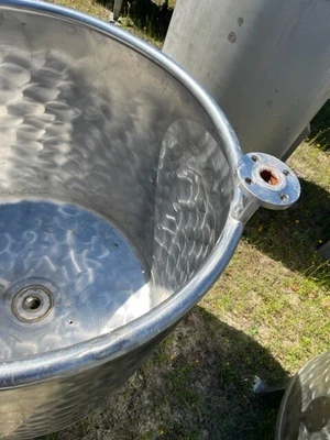 125 Gallon 304 Stanless Steel , Open Top Tank Dish Bottom Center Drain CIP ring