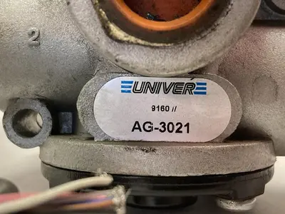 USED UNIVER AG-3021