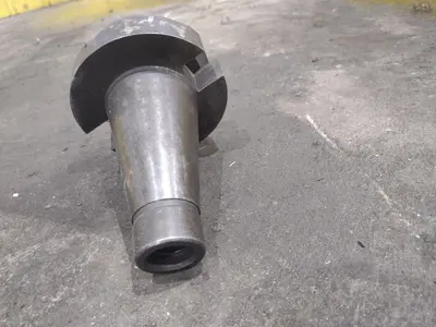 50 TAPER GIDDINGS & LEWIS RIGHT ANGLE BORING HEAD, OFF 5" SPINDLE MILL: YOBRO #24743