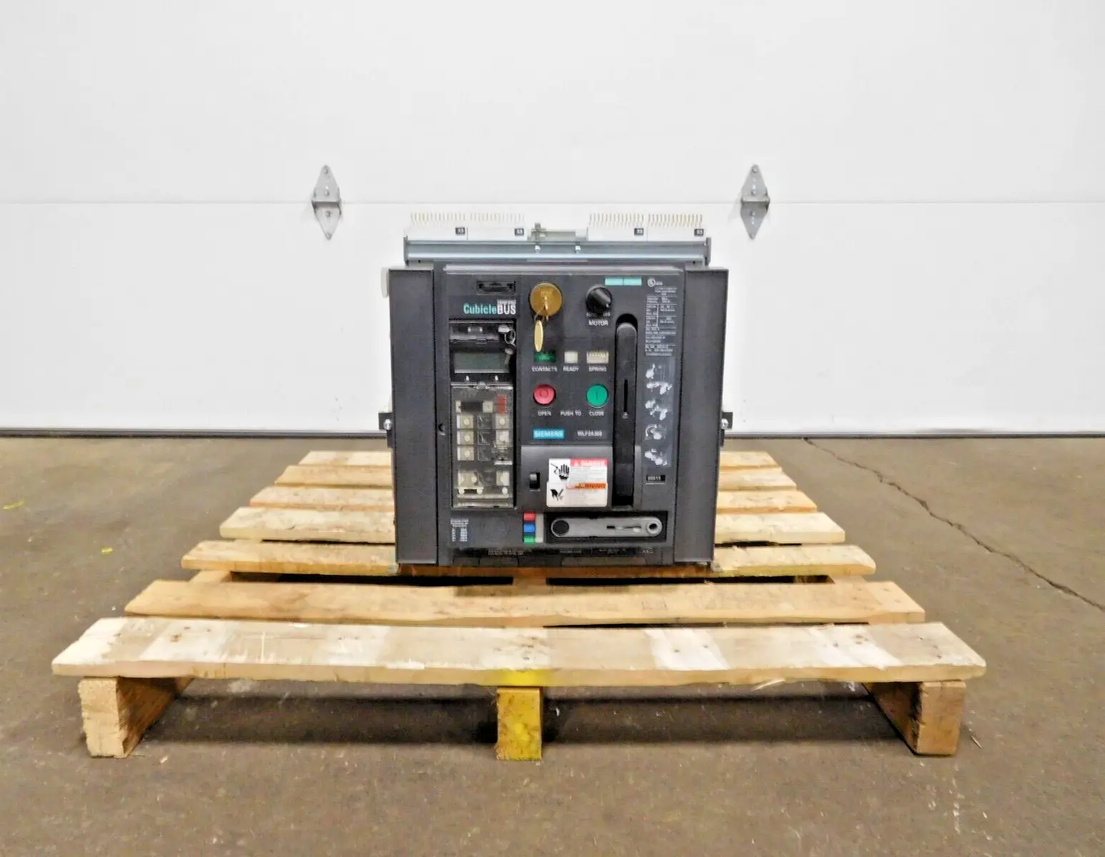 Used Siemens WLF2A308 Circuit Breakers Ohio US | Equipment Recovery Corp. #1330568