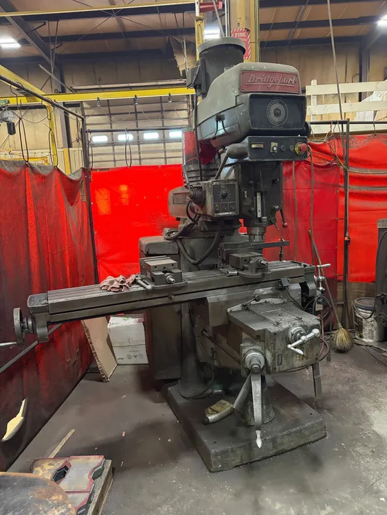 Used 1981 BRIDGEPORT SERIES II SPECIAL Vertical Mills Connecticut US | Global Machine Brokers, LLC #1136222