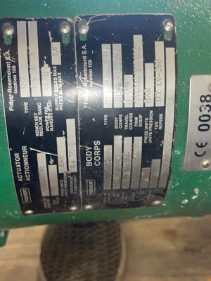 Fisher Steam Control Valve type HPT size 4" Class 900 material WCB/316SS
