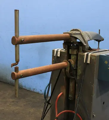 Used _UNKNOWN_ _UNKNOWN_ Spot Welders New York US | Federal Equipment #1300241
