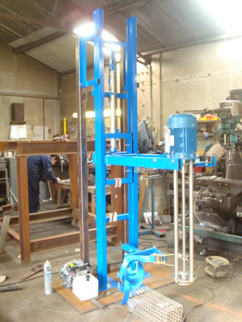 200 K Hand/Hydraulic Wall Mounted Hoist