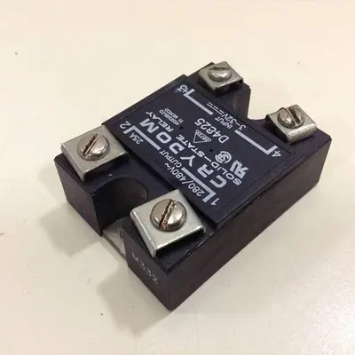 USED CRYDOM D4825