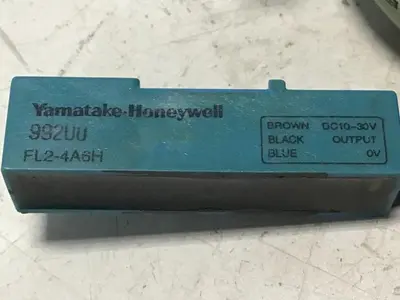 USED YAMATAKE FL2-4A6H