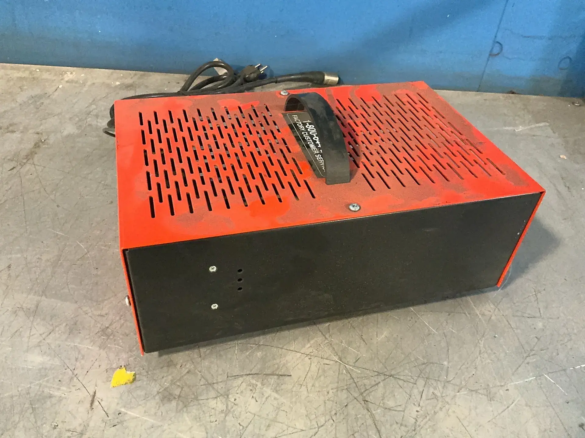 Used AMERICAN INNOVATIVE MANUFACTURING ARC C1000 Battery Chargers Ohio US | HGR 24 #1290524