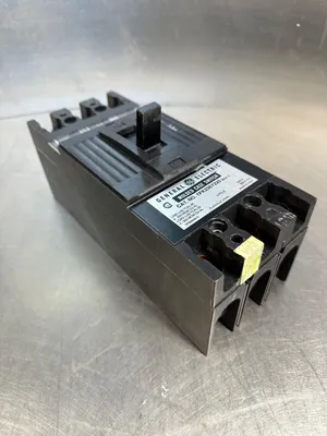 GE General Eletric TFK236Y225 3 Pole 225 Amp 600V (4A-28)