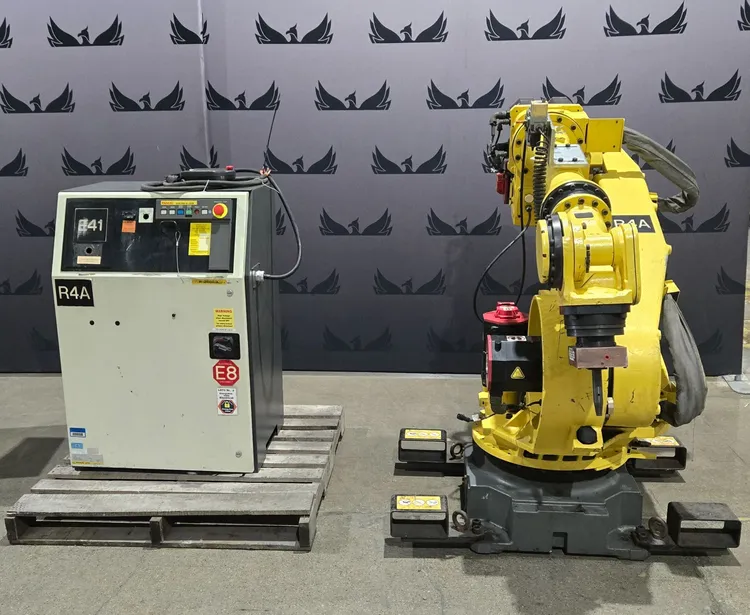Used 2005 FANUC R2000IA/165F Robots Michigan US | iGAM Industrial Marketplace #1085603