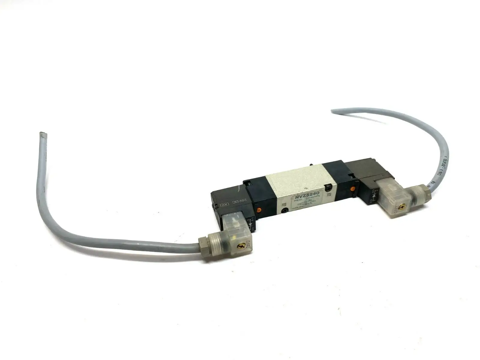 Used SMC SOLENOID VALVE Solenoid Valves | Maverick Industrial Sales #1115204