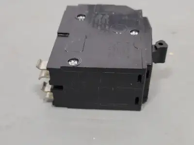 Used SCHNEIDER ELECTRIC QO215 Switchgears British Columbia CA | Lenmark #240535