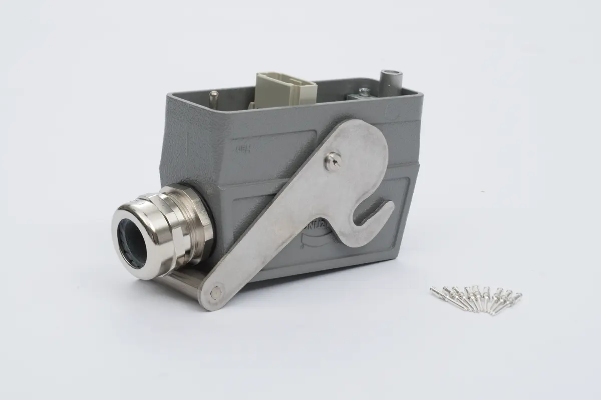 KUKA KR C2 connector bypack for XS5 Audi
